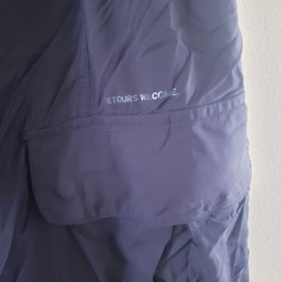 Lululemon Lightweight Cargo Mid-Rise Hiking Pant - Black 10 - Picture 8 of 12